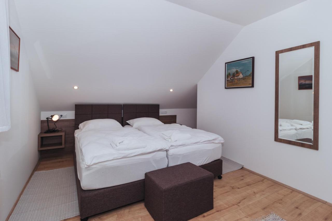 Karanac Sobe Kod Baje - Baranjska Kuca Bed & Breakfast エクステリア 写真
