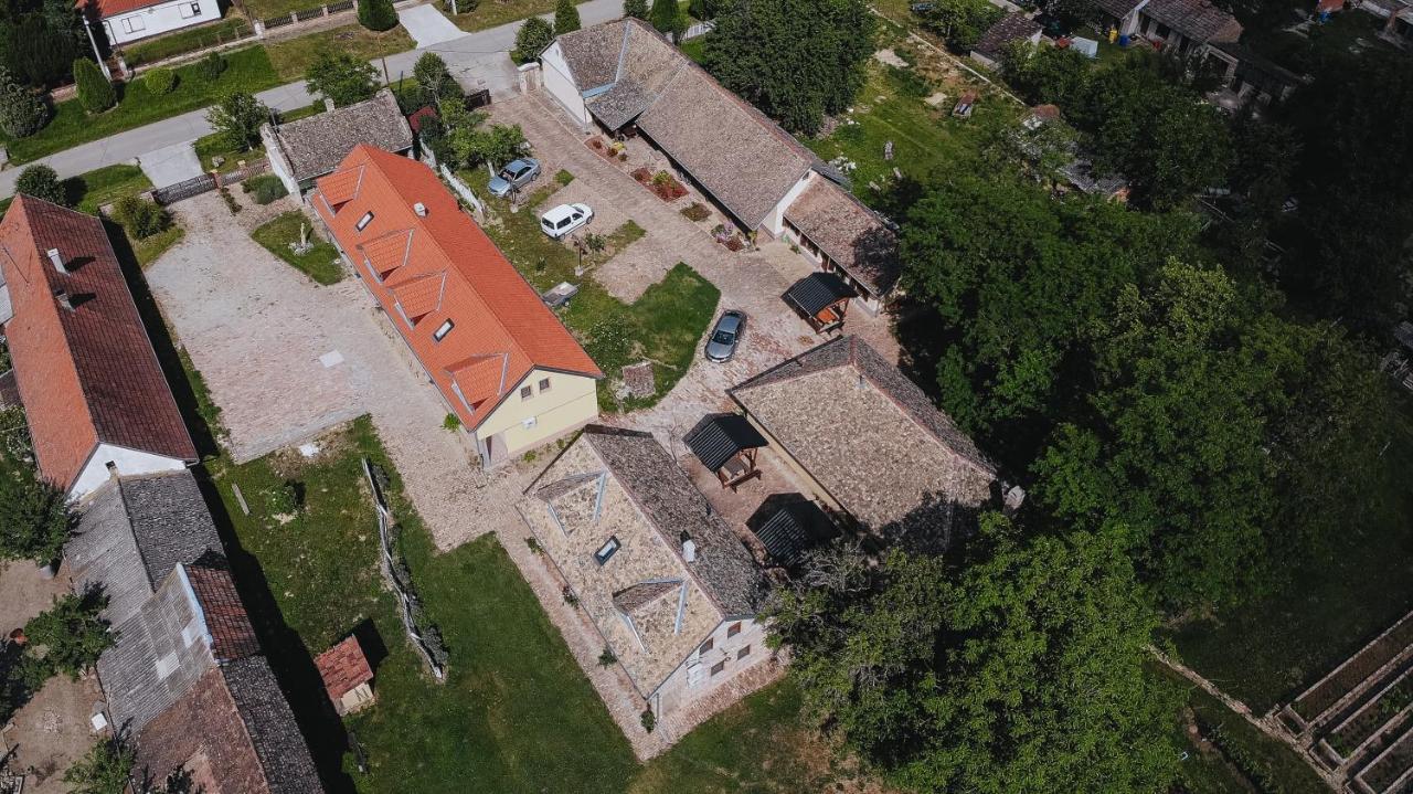 Karanac Sobe Kod Baje - Baranjska Kuca Bed & Breakfast エクステリア 写真